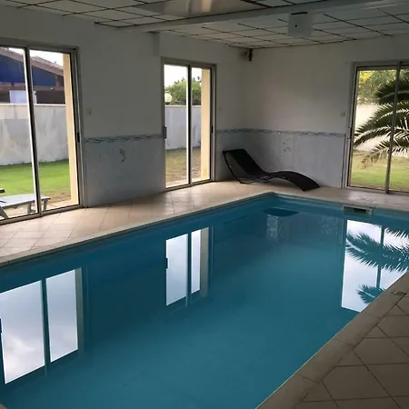 With Swimming Pool Close To The Ocean * Biscarrosse-Plage