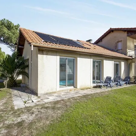 Villa With Swimming Pool Close To The Ocean